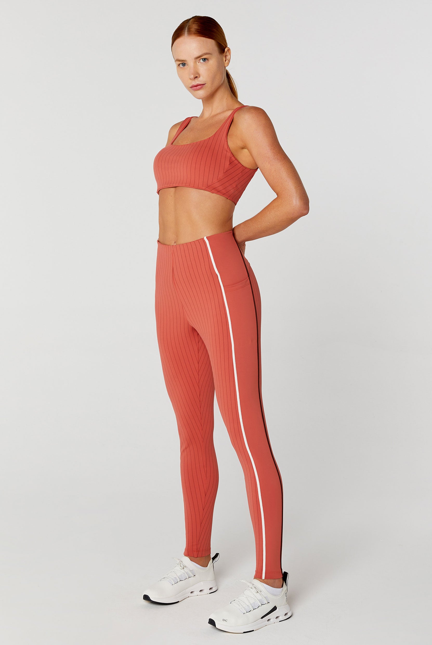 Legging Risca De Giz Bolsos Laterais