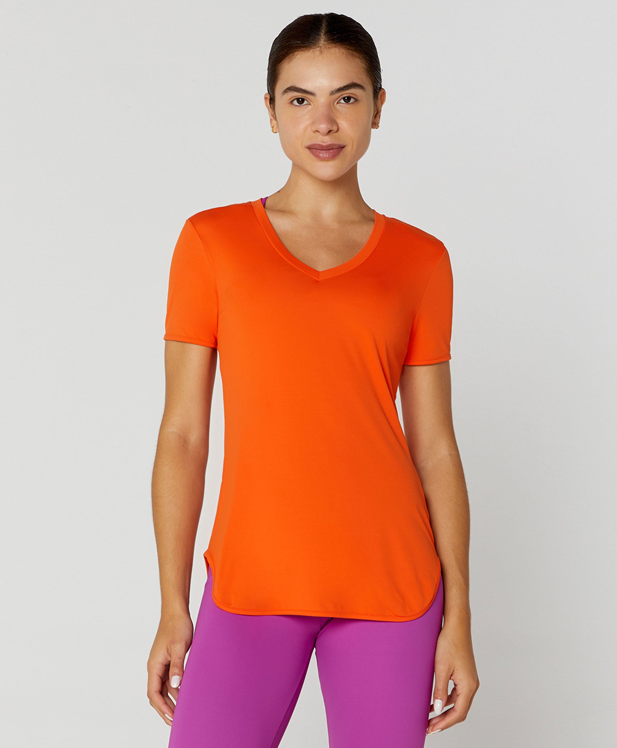 Eterna Elongated V-Neck T-Shirt