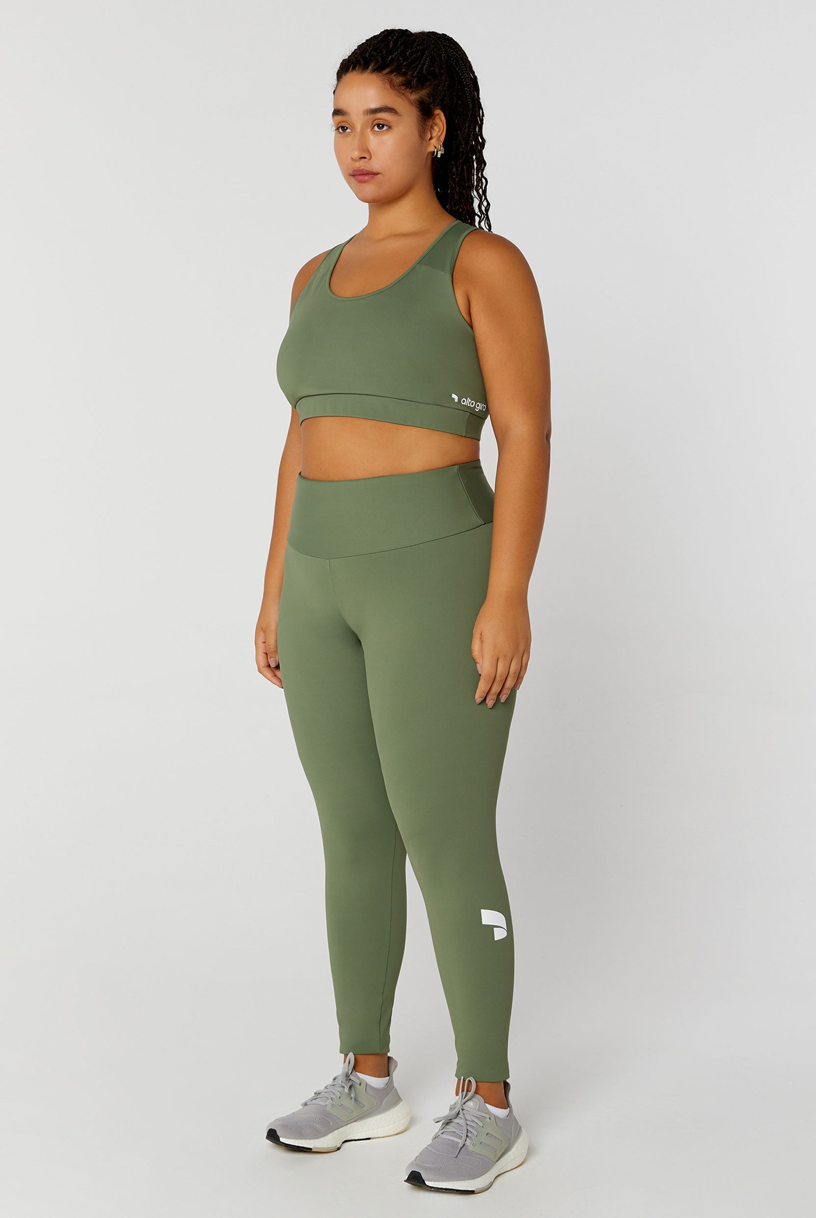 Legging Plus Size Essentials Cos Com Sustentação