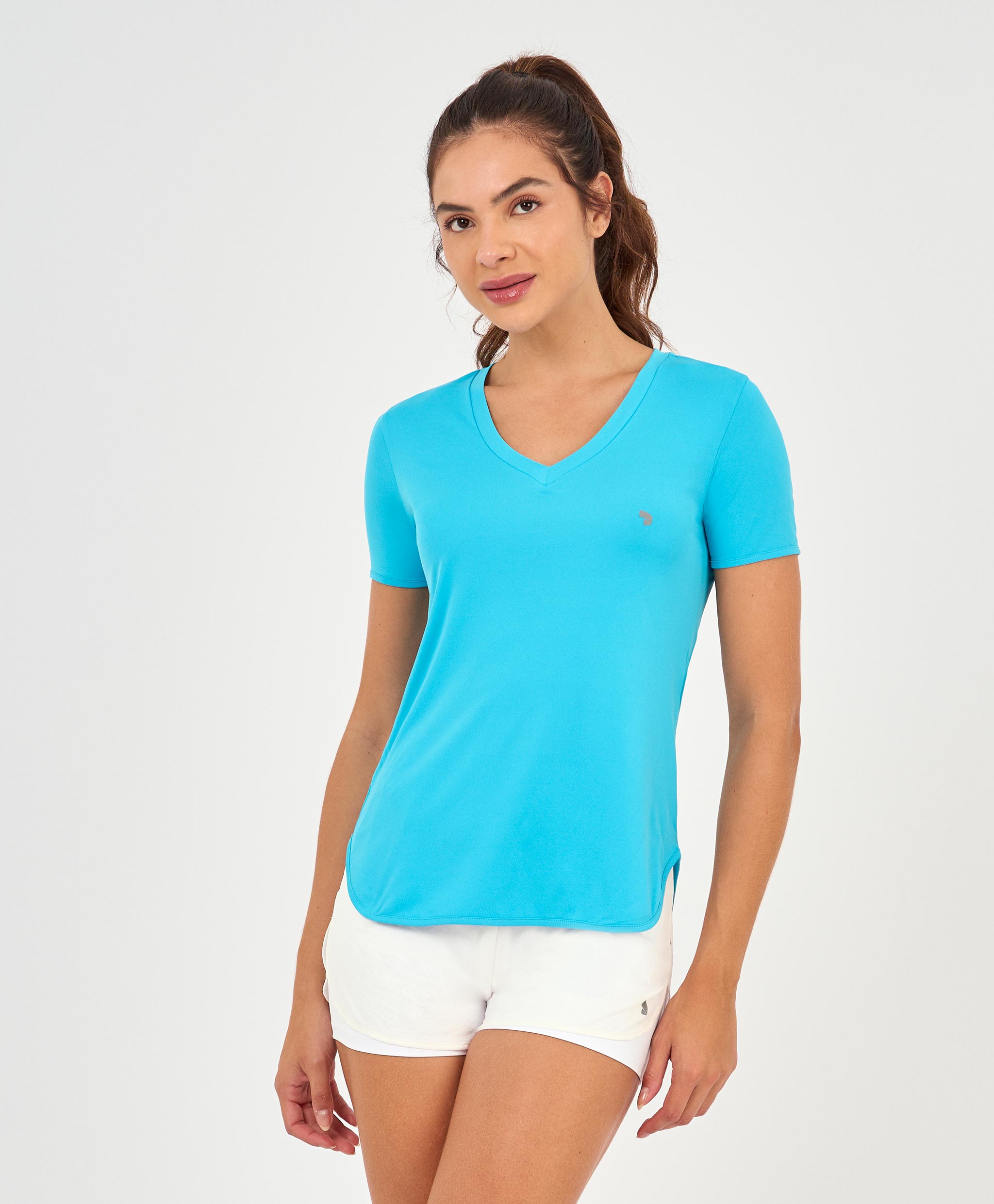 Eterna Elongated V-Neck T-Shirt