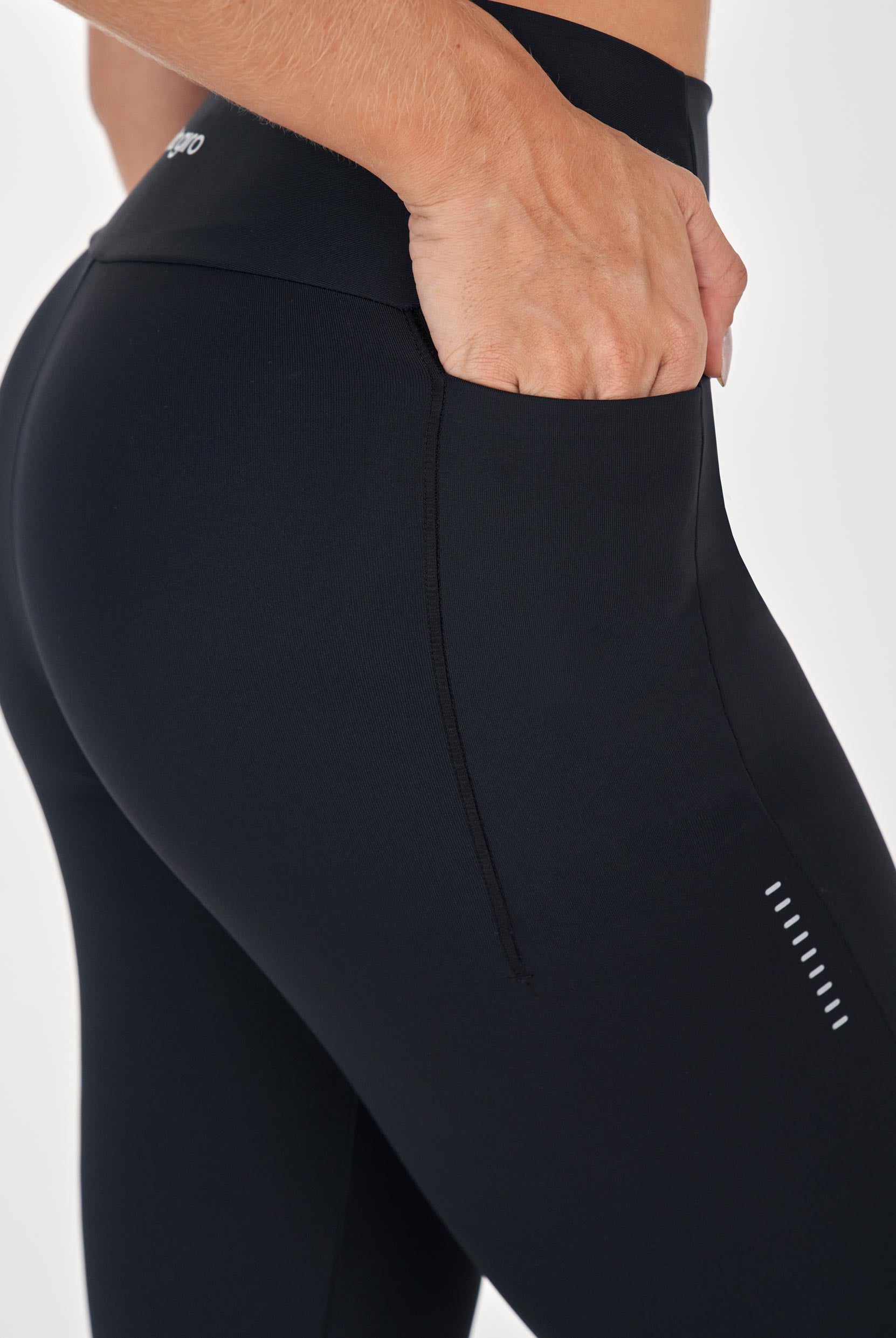Legging Com Refletivos E Bolso