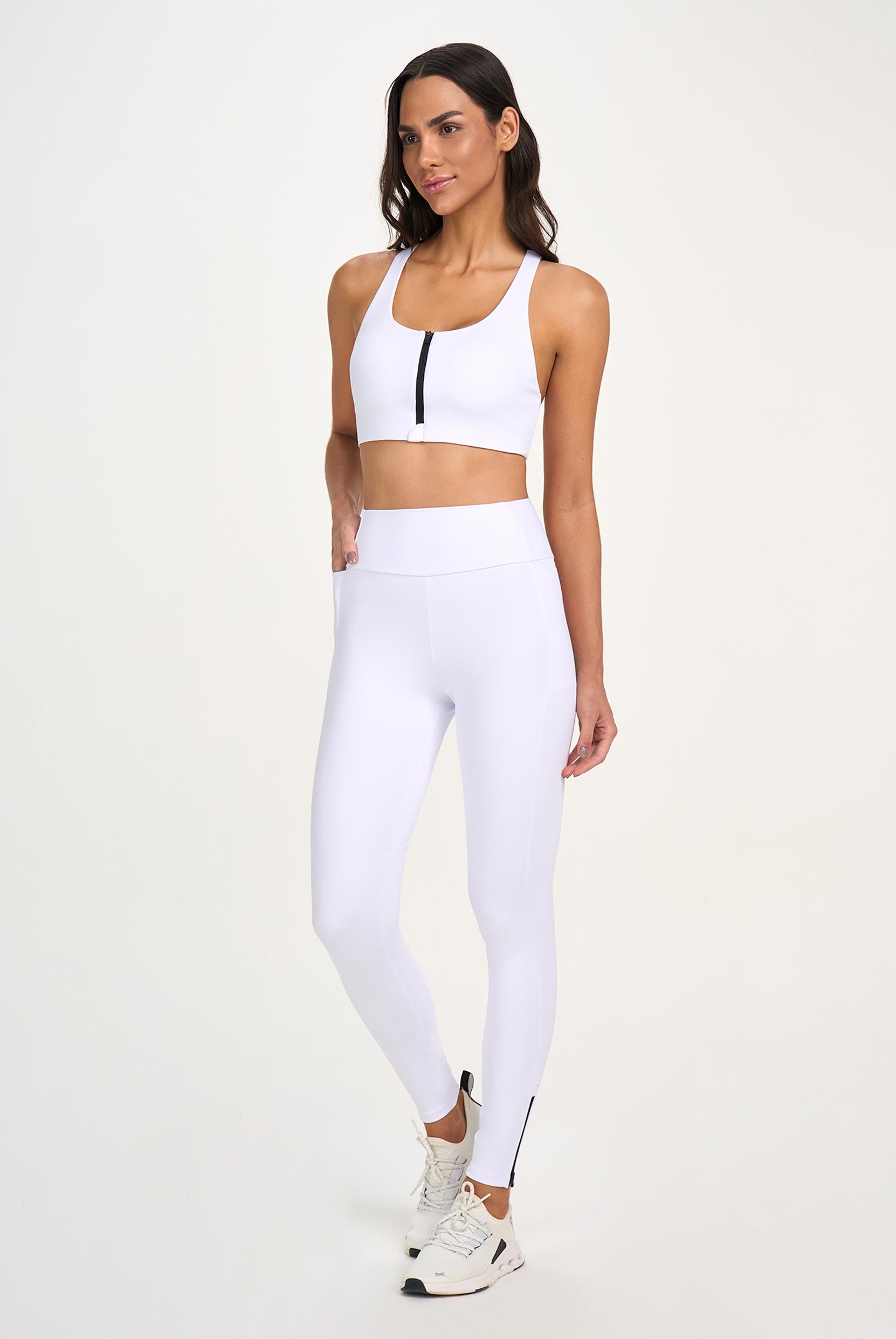 Legging Bolsos Laterais E Zíper Barra