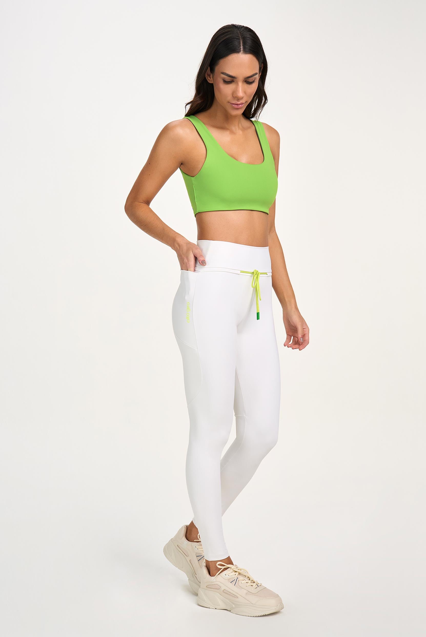 Legging Com Cordão e Bolso