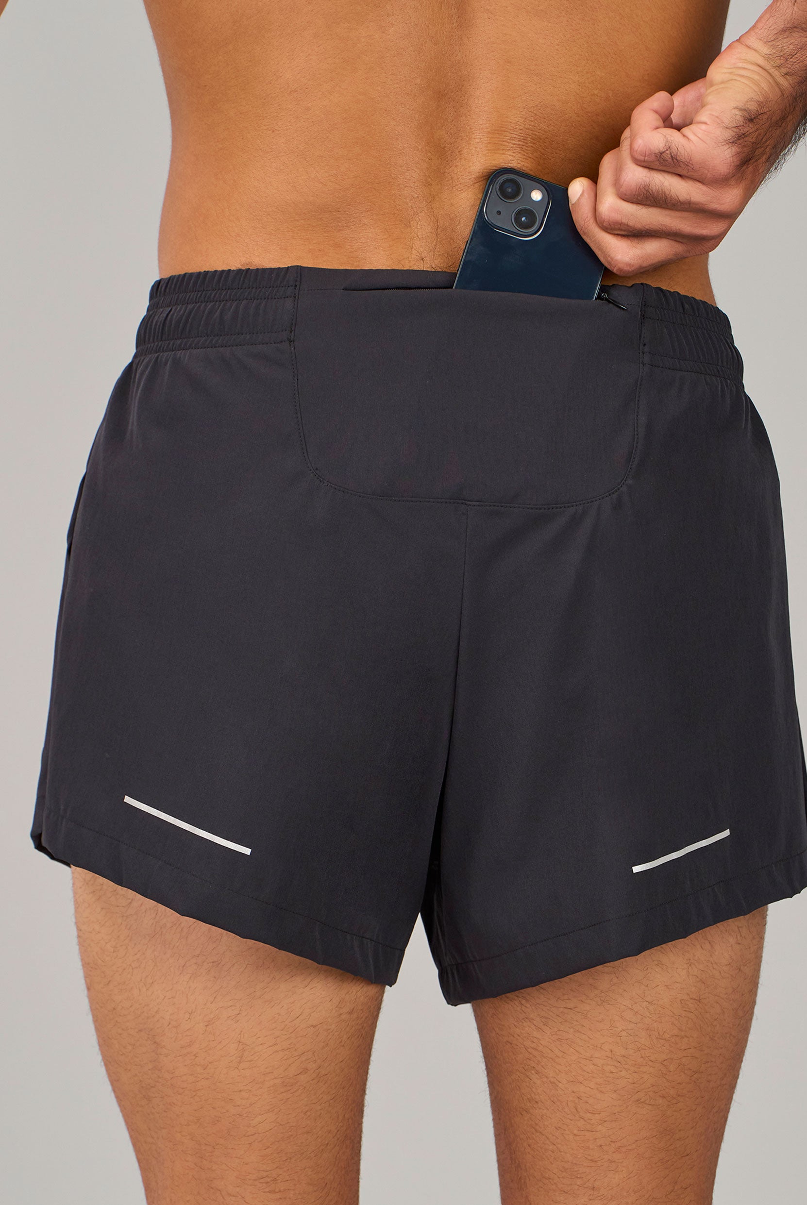 Shorts Running Com Bolsos e Refletivos