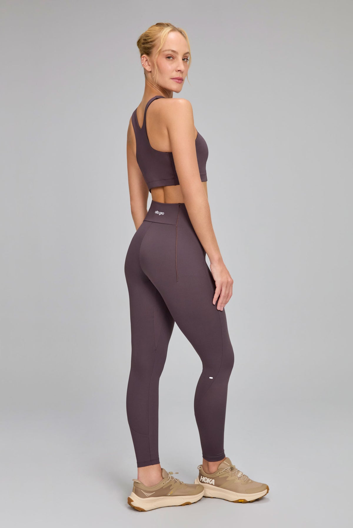 Leggings with Side Pockets and Reflective Details