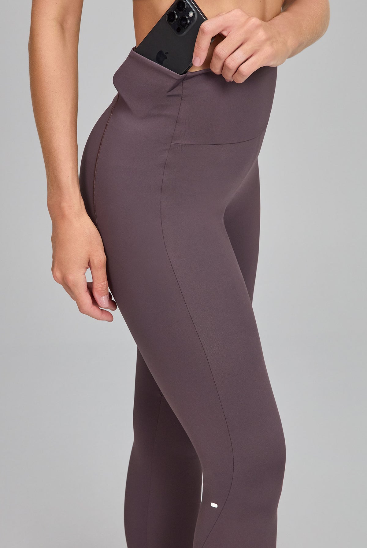 Leggings with Side Pockets and Reflective Details