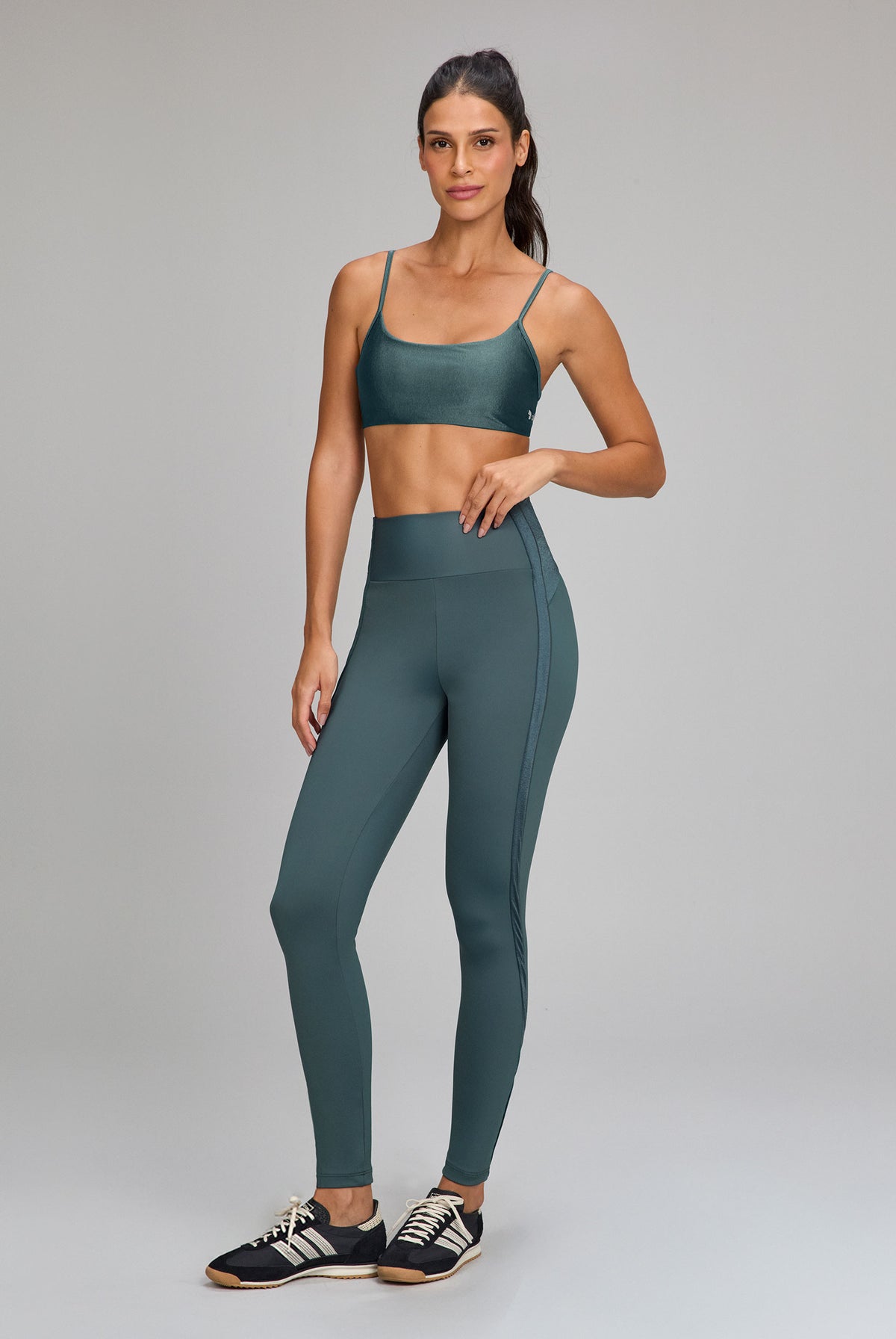 Shine Cut-out Leggings