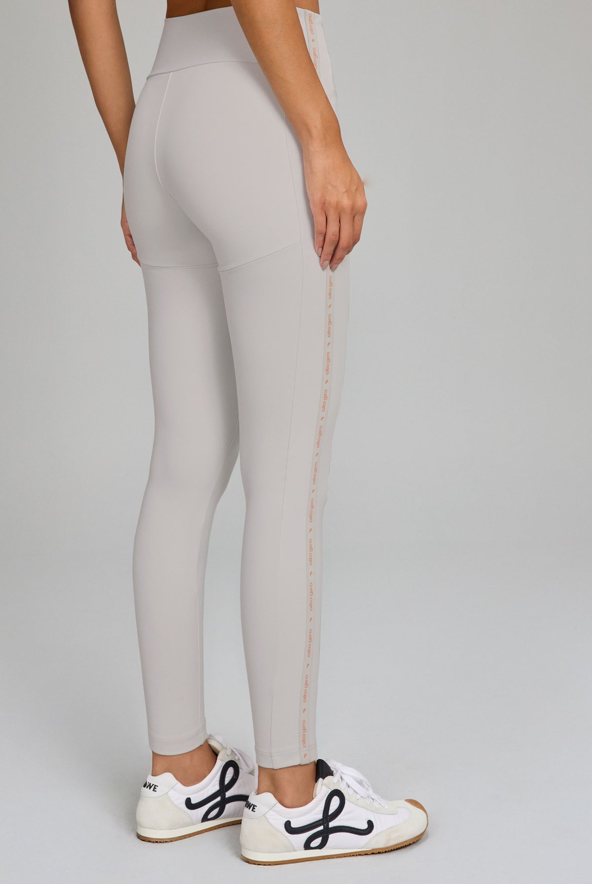 Elastic Leggings