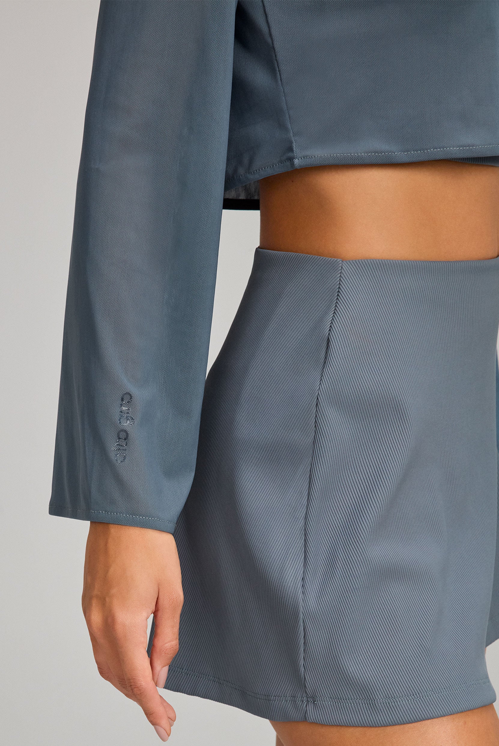 Blusa Tule Cropped Manga Longa