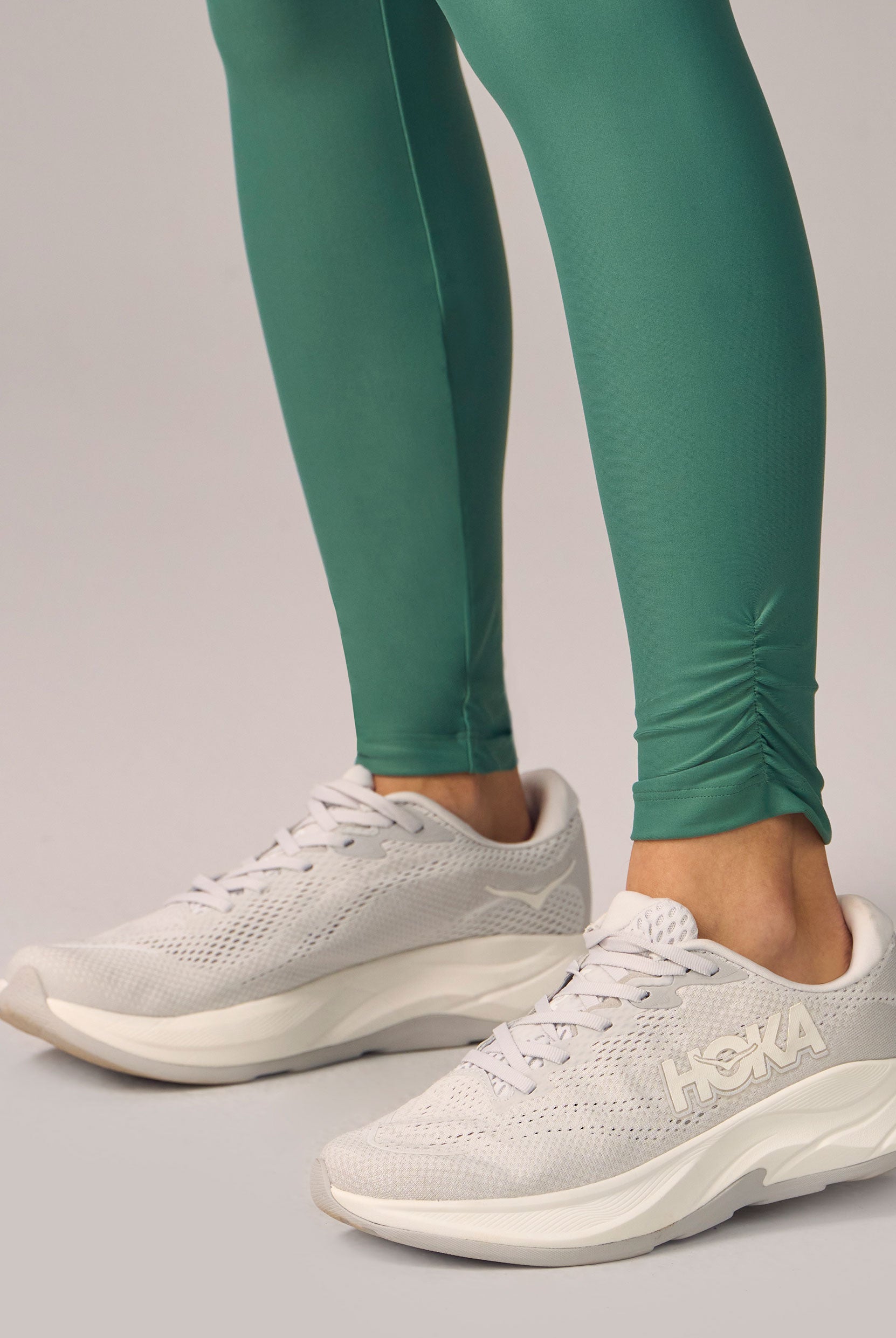Legging Bolsos Barra Franzida