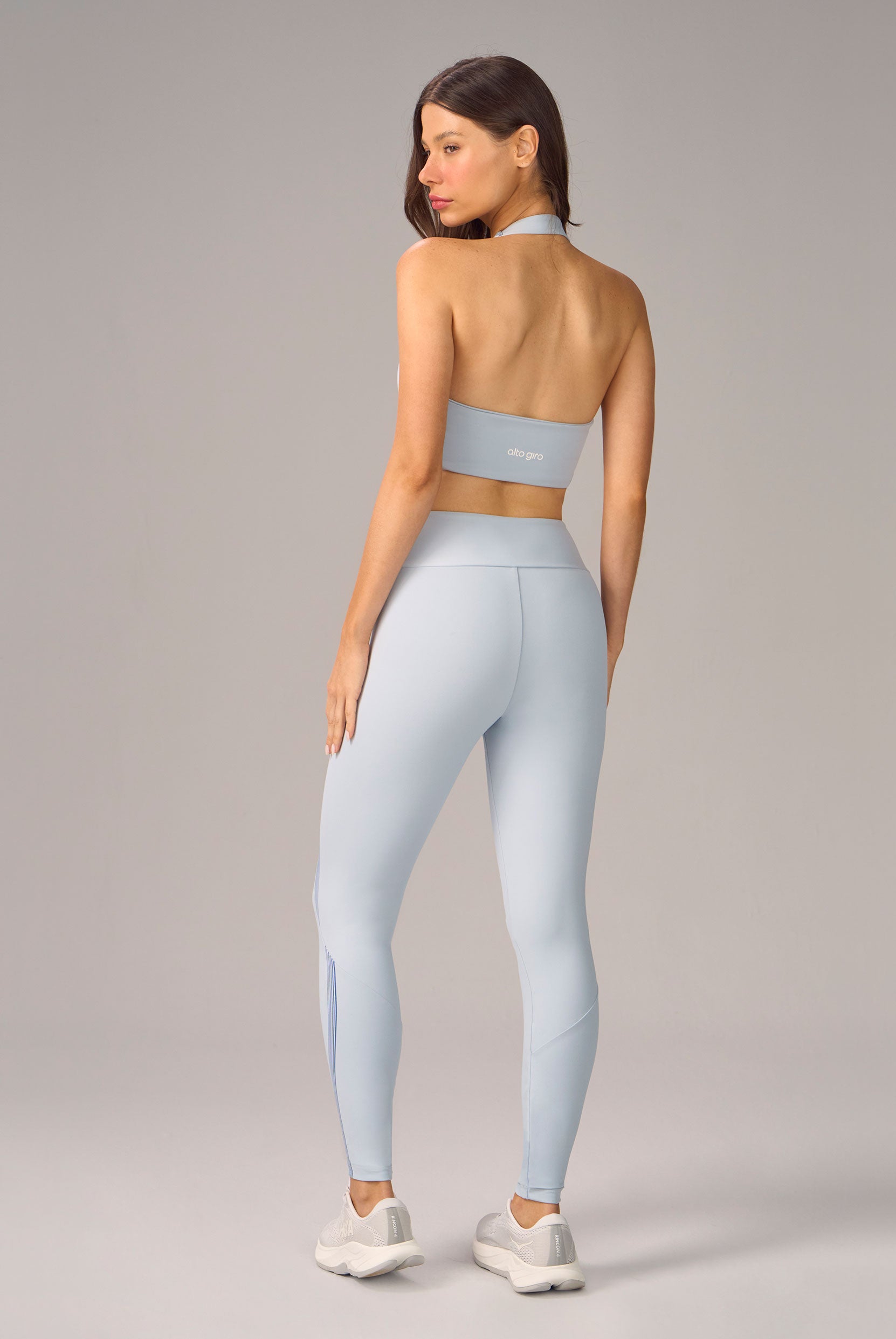 Legging Com Recortes e Silk