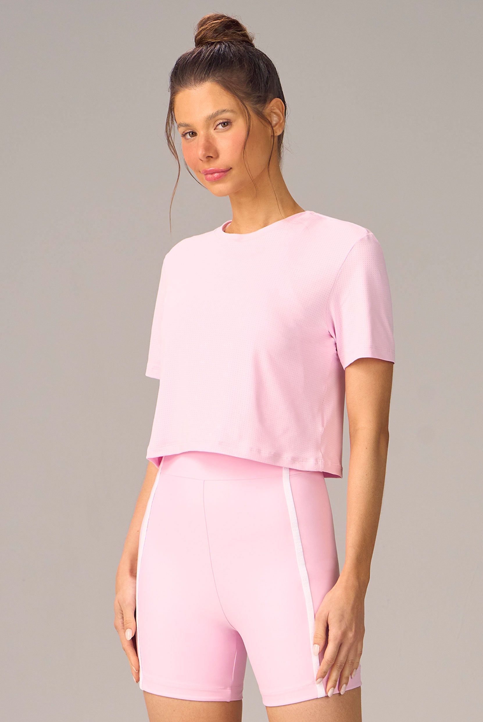 T-shirt Com Abertura e Estampa