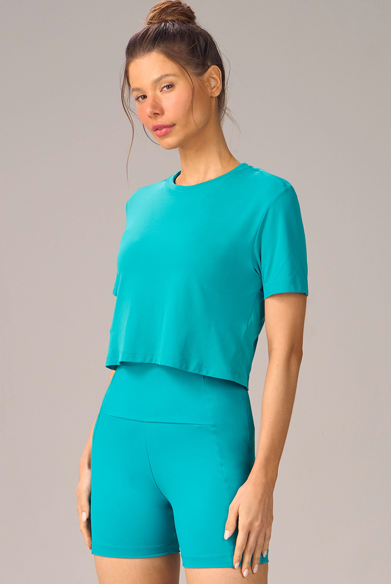 T-shirt Com Abertura e Estampa