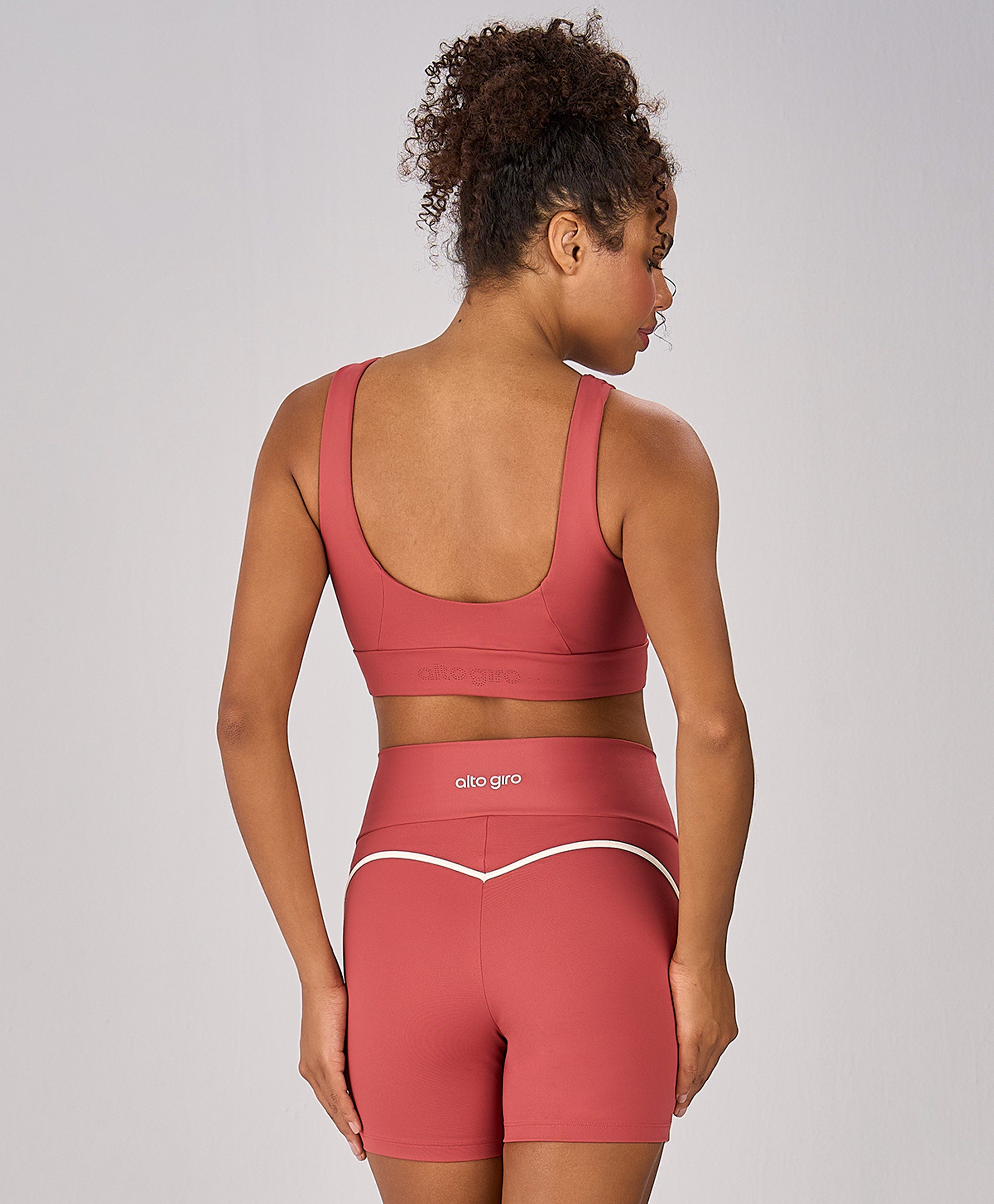VERMELHO ROSADO — foto 2