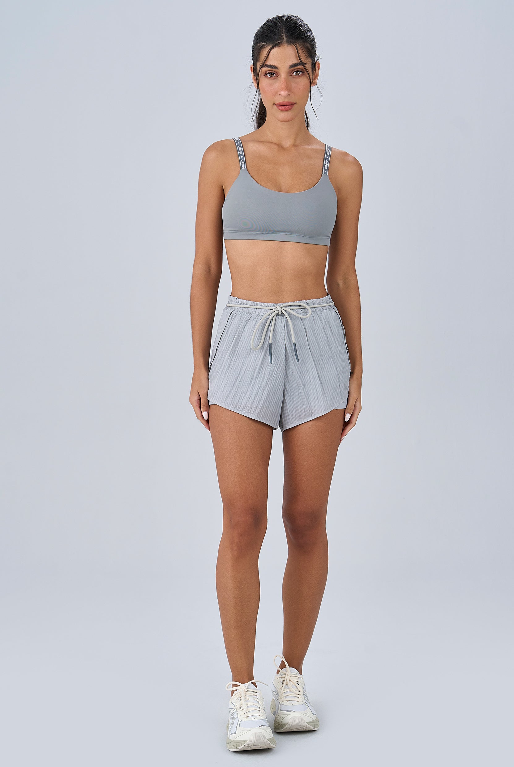 Shorts Sobreposto Com Cordão