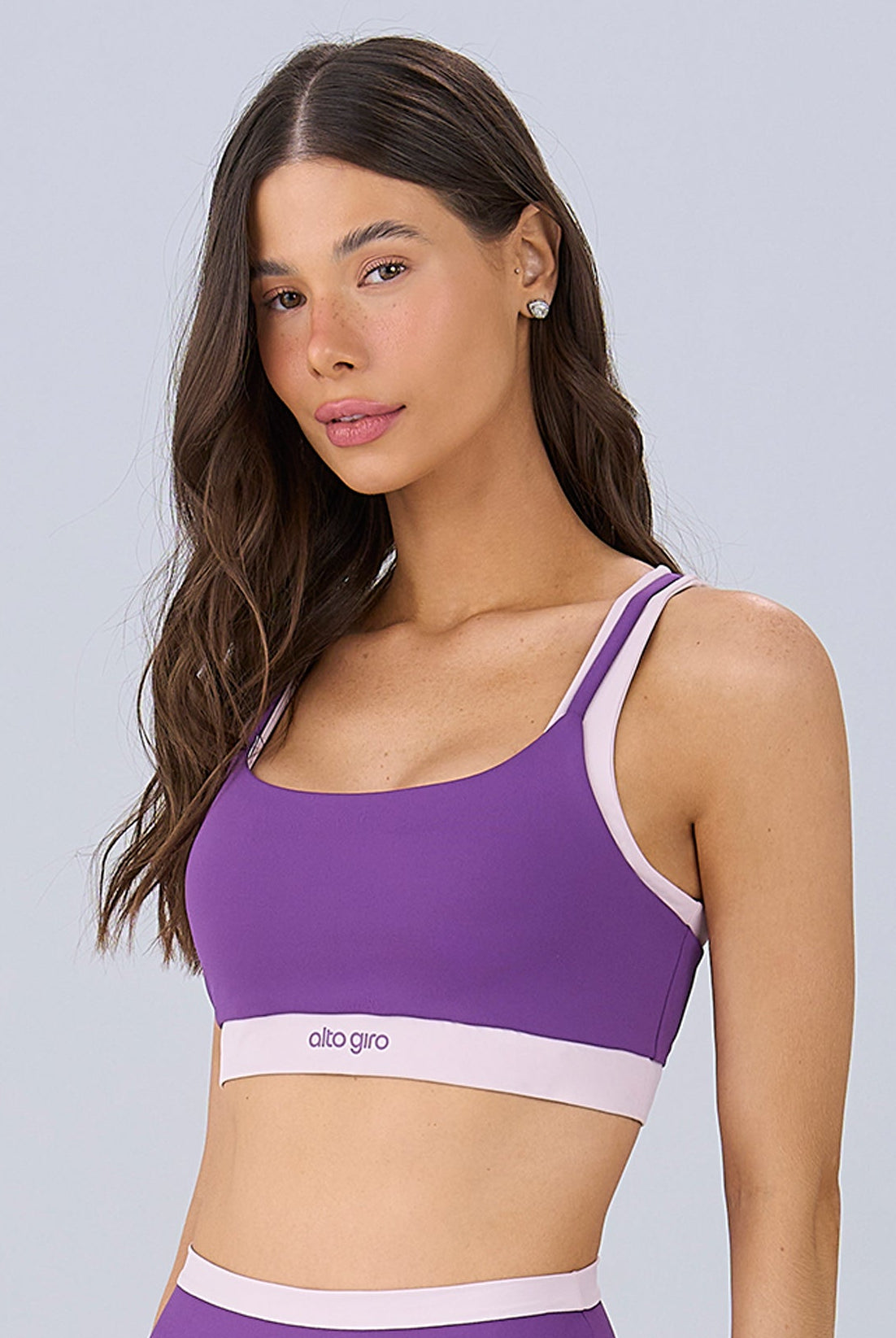 Top sobreposto bicolor roxo intenso — coleção Joy, collab de Sabrina Sato com a Alto Giro