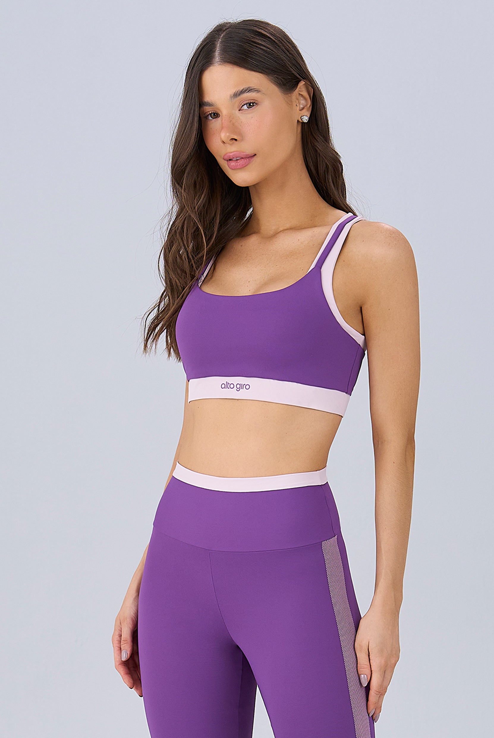 Top sobreposto bicolor roxo intenso — coleção Joy, collab de Sabrina Sato com a Alto Giro
