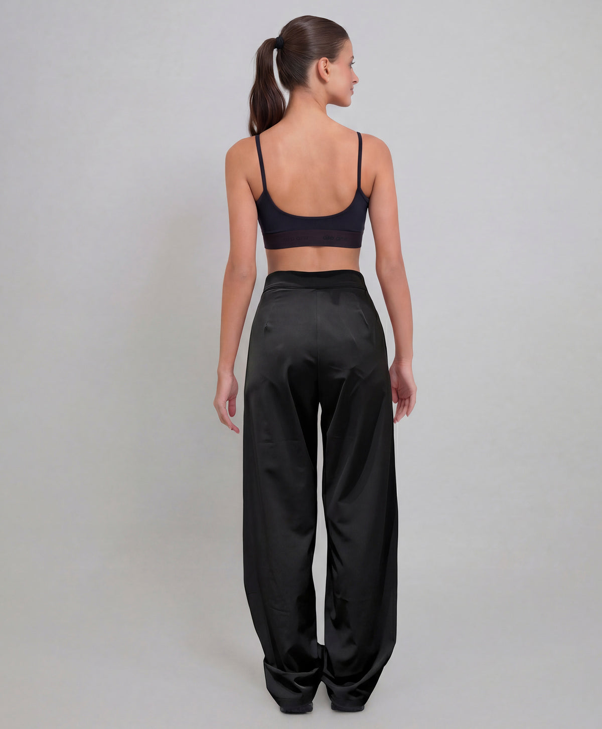 Versatile Straight-Leg Trousers — foto 2