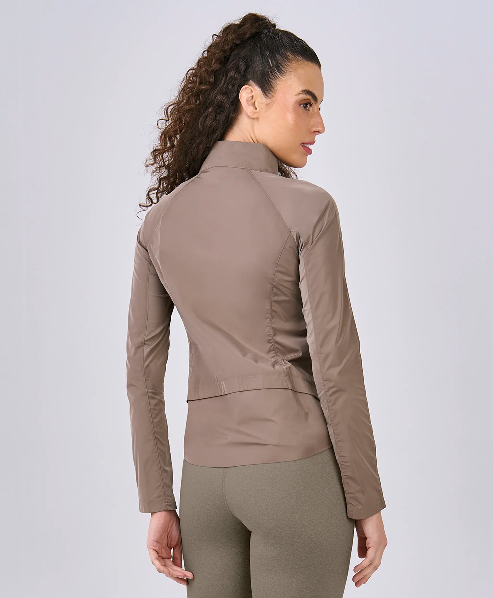 Tech Fit Windbreaker Jacket — foto 2