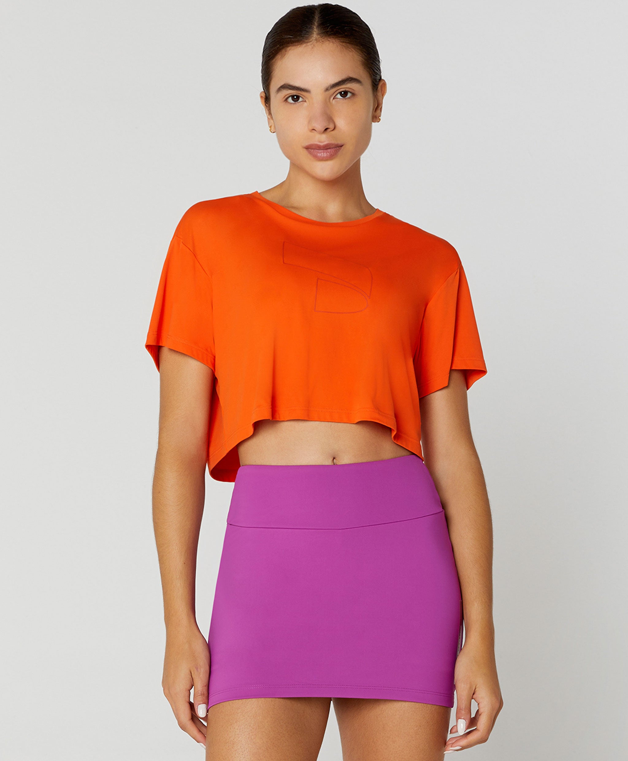 T-Shirt Cropped Símbolo