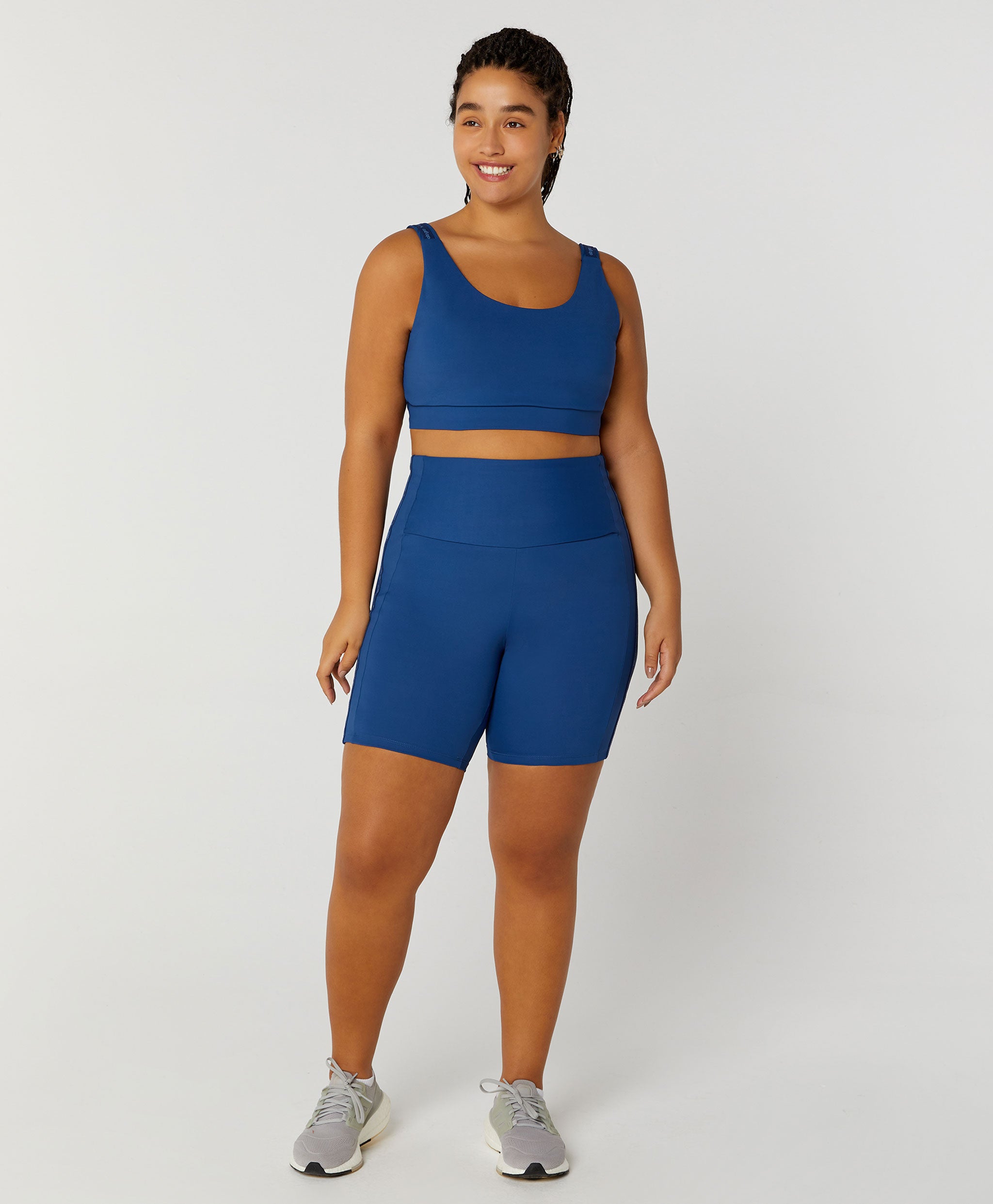 Bermuda Plus Size Com Elástico E Cos Sustentação