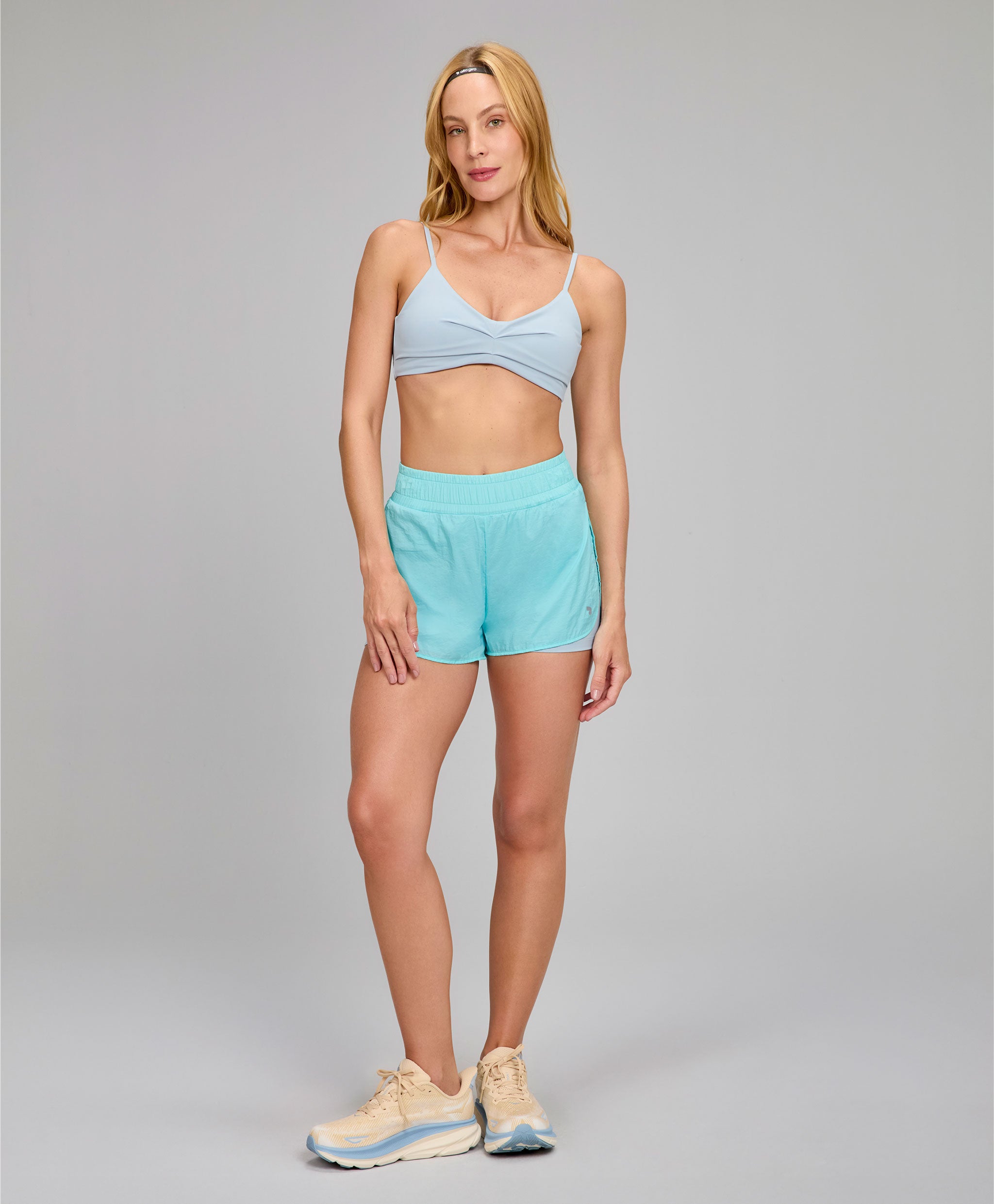 Shorts Sobreposto Eterno Abertura Lateral